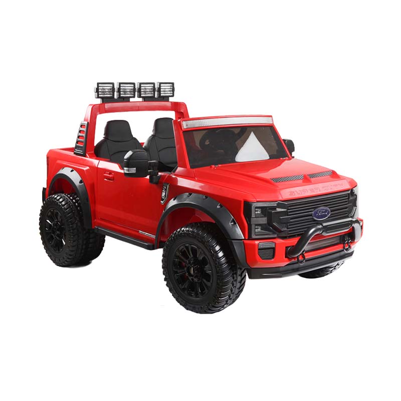 아이들이 운전할 수 있는 가격의 플라스틱 장난감 자동차